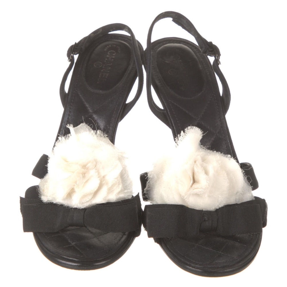 Chanel Camelia accent slingback sandals. Size 38.5.